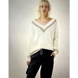 Urban Outfitters Alexandra Cream Cable-Knit Tennis Sweater Medium Preppy Grunge
